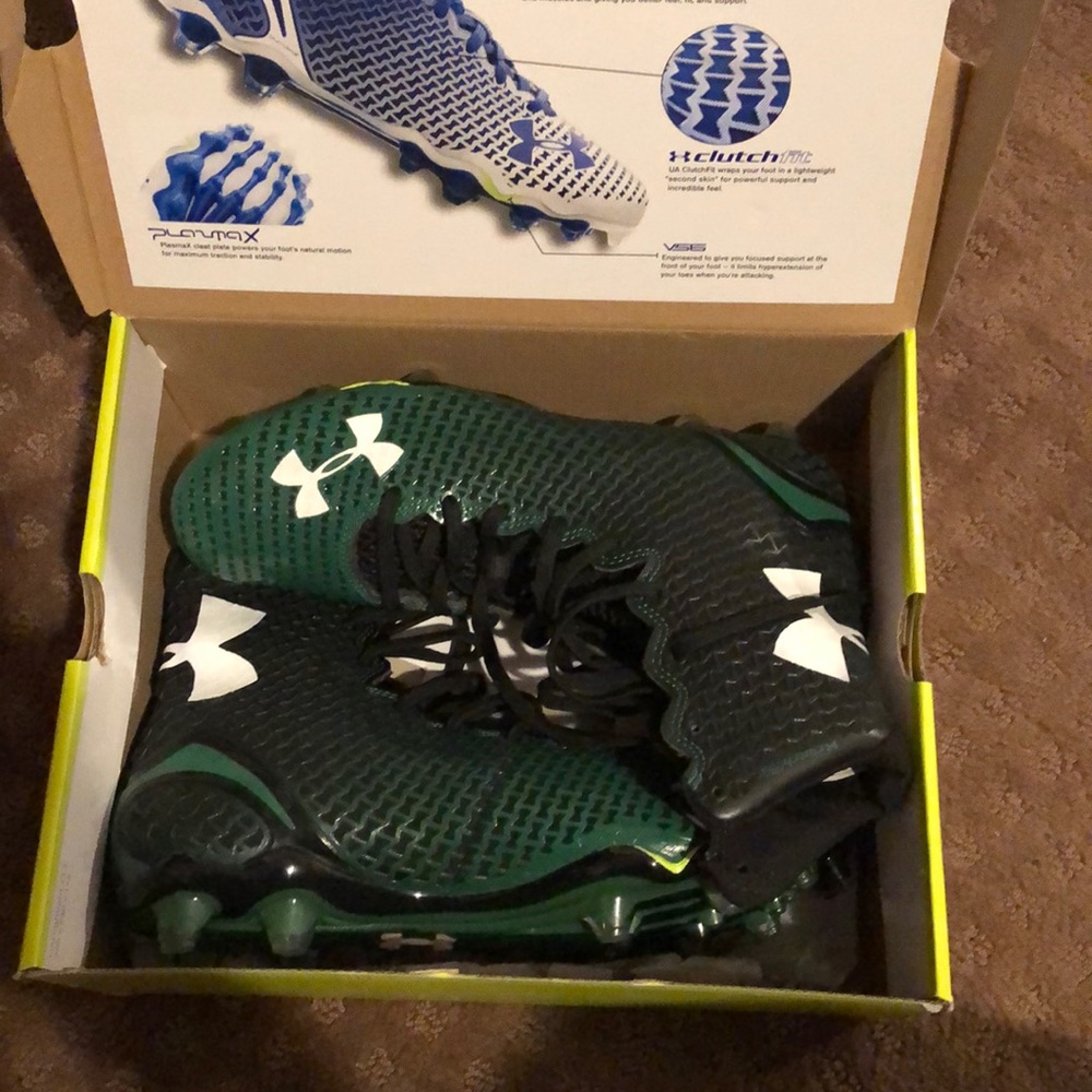 UA HIGHLIGHT Under Armour Cleats
